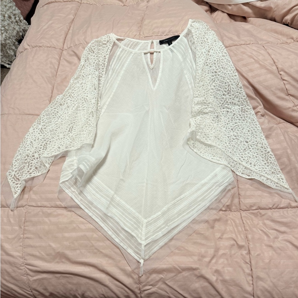 Women’s White Top